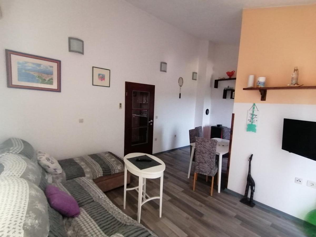 Apartman Perci Vrh Tar-Vabriga Eksteriør billede